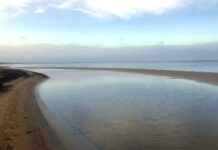 Jurmala der lettische Strand- und Kurort Kurort Jurmala: Strand und Bucht von Riga