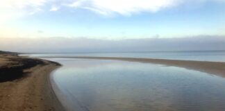 Jurmala der lettische Strand- und Kurort Kurort Jurmala: Strand und Bucht von Riga