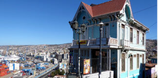 Valparaiso Hafenstadt und Straßenkunst Valparaiso chilenische Hafenstadt und bunte Strassenkunst
