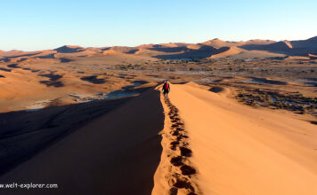 Namib-Wüste und Sossusvlei Sanddünen Namib-Wüste mit Sossusvlei Sanddünen in Namibia