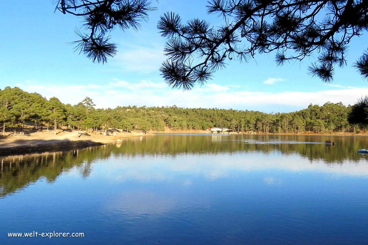 Bergsee Lago de Arareco