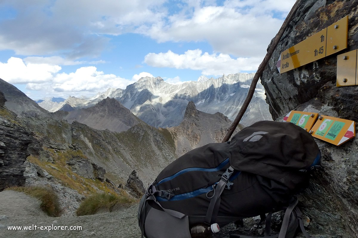 Trekking-Rucksack auf dem Col de Riedmatten