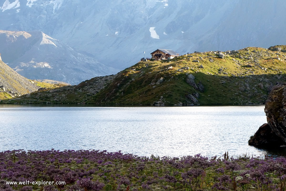 Die Hütte Cabane de Louvie am Alpenpässe-Weg