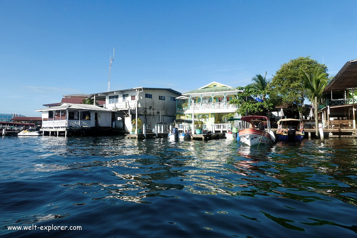 Hauptort Bocas Town auf Isla Colón