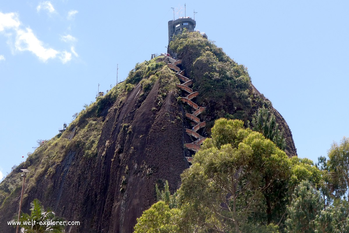 Treppe auf Piedra del Peñol