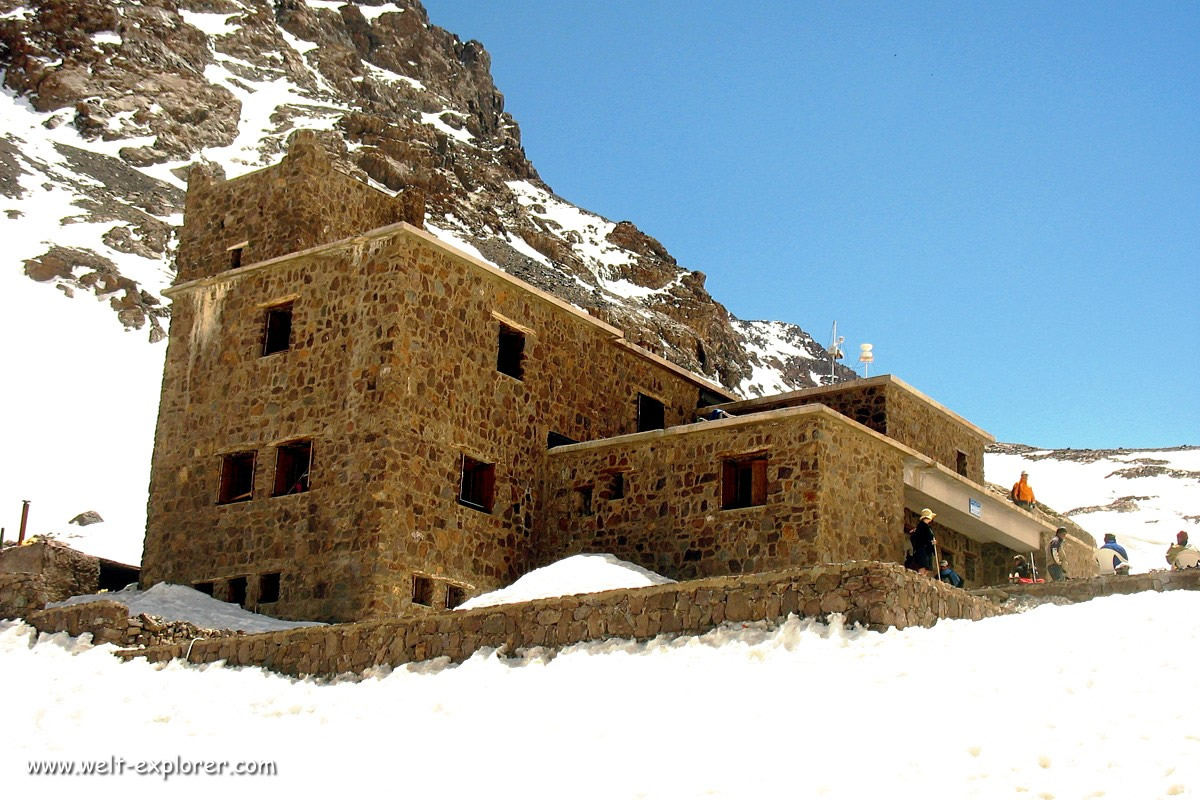 Neltner Hütte vor dem Djebel Toubkal