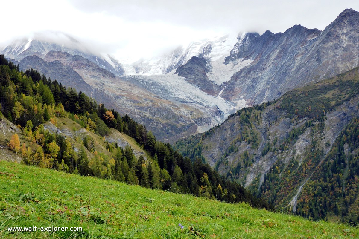 Alpenpass Col de Voza mit Gletscher von Bionnassay