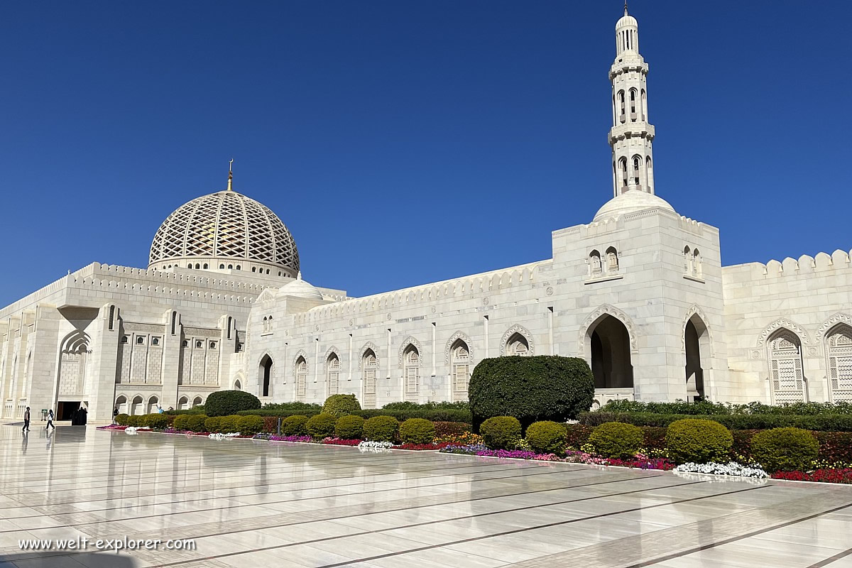 Grosse Sultan Qaboos Moschee in Maskat