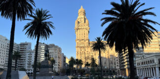 Uruguays Hauptstadt Montevideo Palacio Salvo in Uruguays Hauptstadt Montevideo