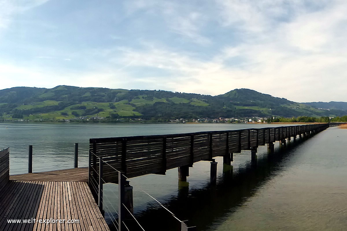 Wanderweg über die Brücke bei Rapperswil