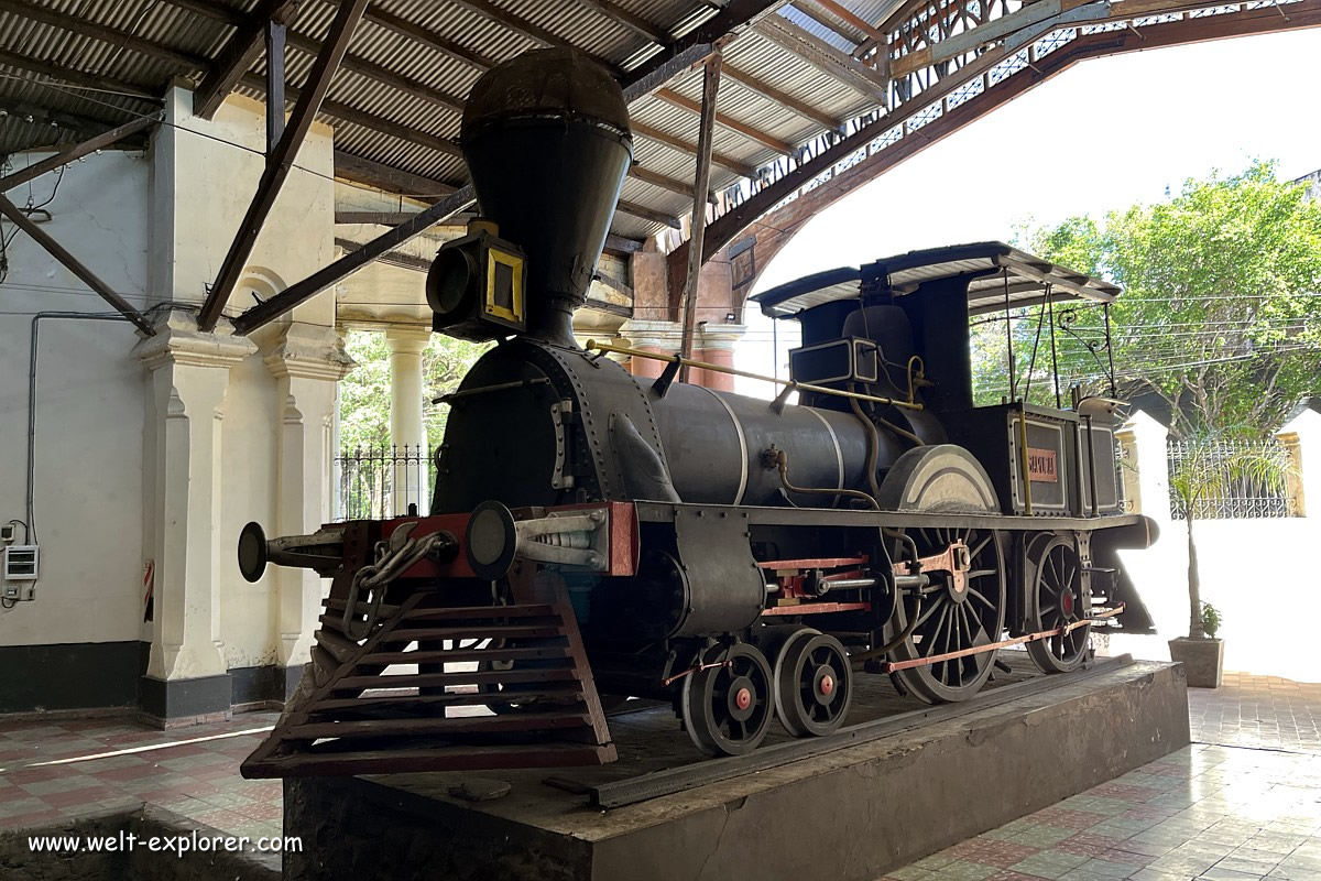 Lokomotive historischer Bahnhof von Asunción
