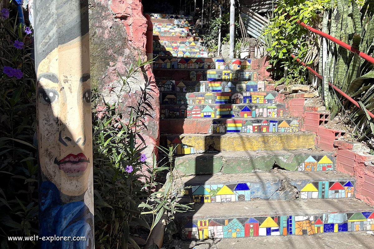 Treppe im Stadtviertel Loma San Jeronimo
