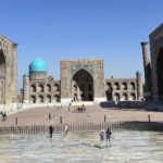 Samarkand: Mythische Stadt an der Seidenstrasse Registan-Platz in Samarkand, Seidenstrasse in Usbekistan