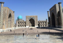 Samarkand: Mythische Stadt an der Seidenstrasse Registan-Platz in Samarkand, Seidenstrasse in Usbekistan