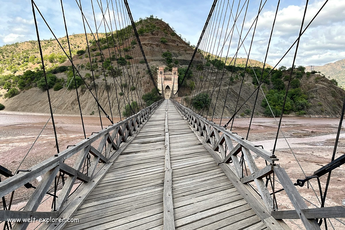 Hängebrücke zwischen Sucre und Potosi