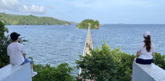 Halbinsel Samana und Nationalpark Los Haitises Samana Halbinsel mit Brücke in der Dominikanischen Republik