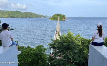 Halbinsel Samana und Nationalpark Los Haitises Samana Halbinsel mit Brücke in der Dominikanischen Republik
