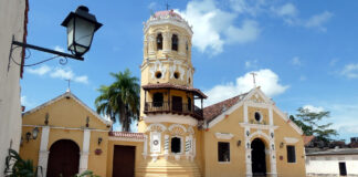 Santa Cruz de Mompox am Ufer des Rio Magdalena Santa Cruz de Mompox in Kolumbien