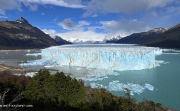 Perito Moreno Gletscher im Los Glaciares Nationalpark Perito Moreno Gletscher im Nationalpark Los Glaciares in Argentinien