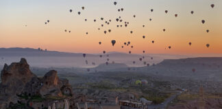 Göreme: Fahrt mit dem Heissluftballon über Kappadokien Heissluftballon Göreme in Kappadokien in der Türkei