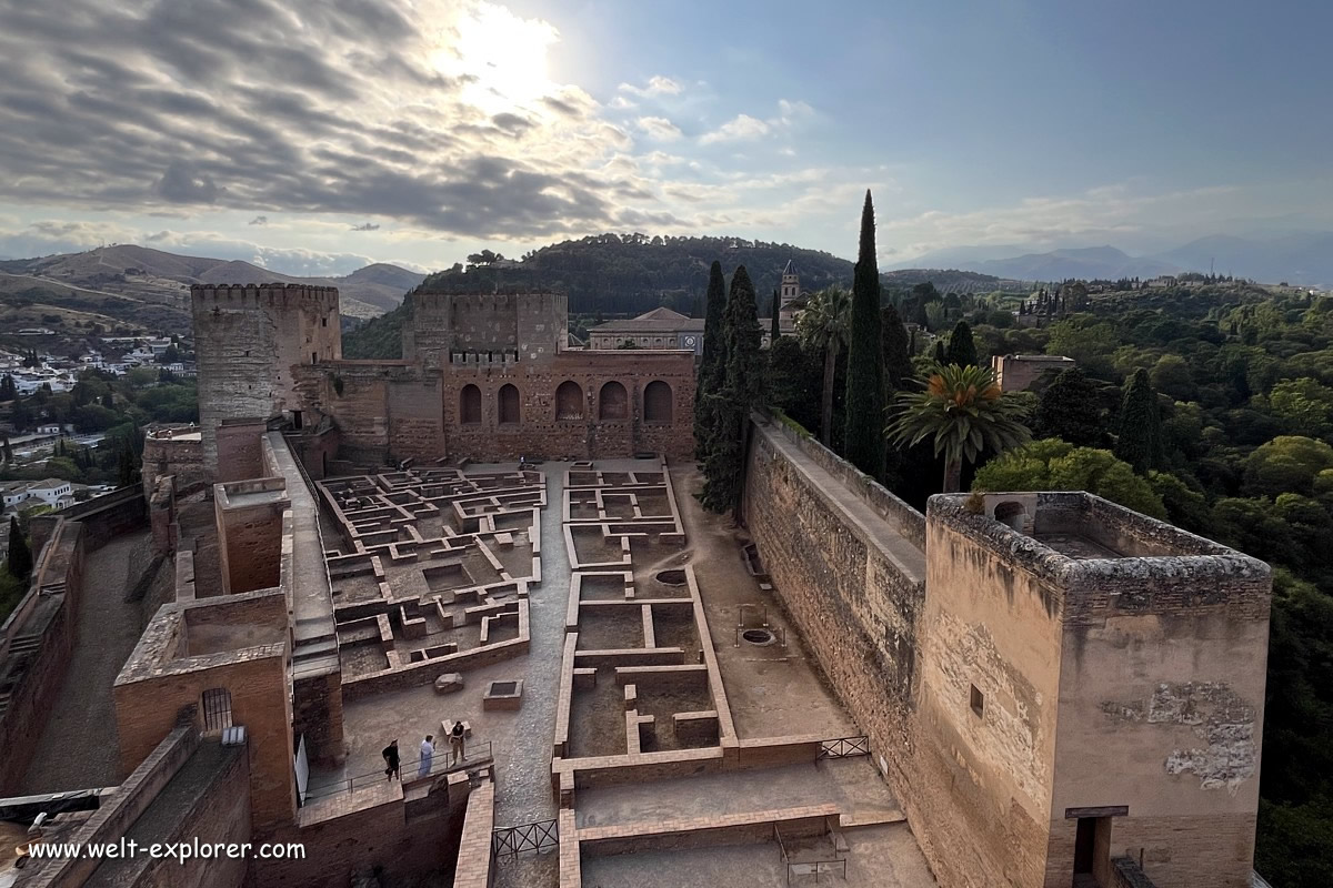 Militärische Festung Alcazaba in Granada