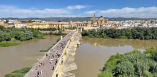 Cordoba: Wo sich römische, christliche und maurische Geschichte begegnen Cordoba in Andalusien im Süden von Spanien