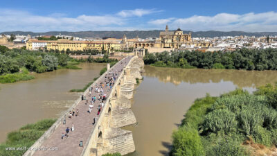 Cordoba: Wo sich römische, christliche und maurische Geschichte begegnen Cordoba in Andalusien im Süden von Spanien