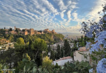 Granada und seine magische Alhambra Granadas und die Alhambra als Weltkulturerbe von Andalusien und Spanien
