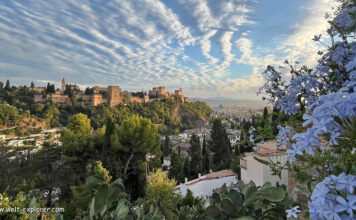 Granada und seine magische Alhambra Granadas und die Alhambra als Weltkulturerbe von Andalusien und Spanien