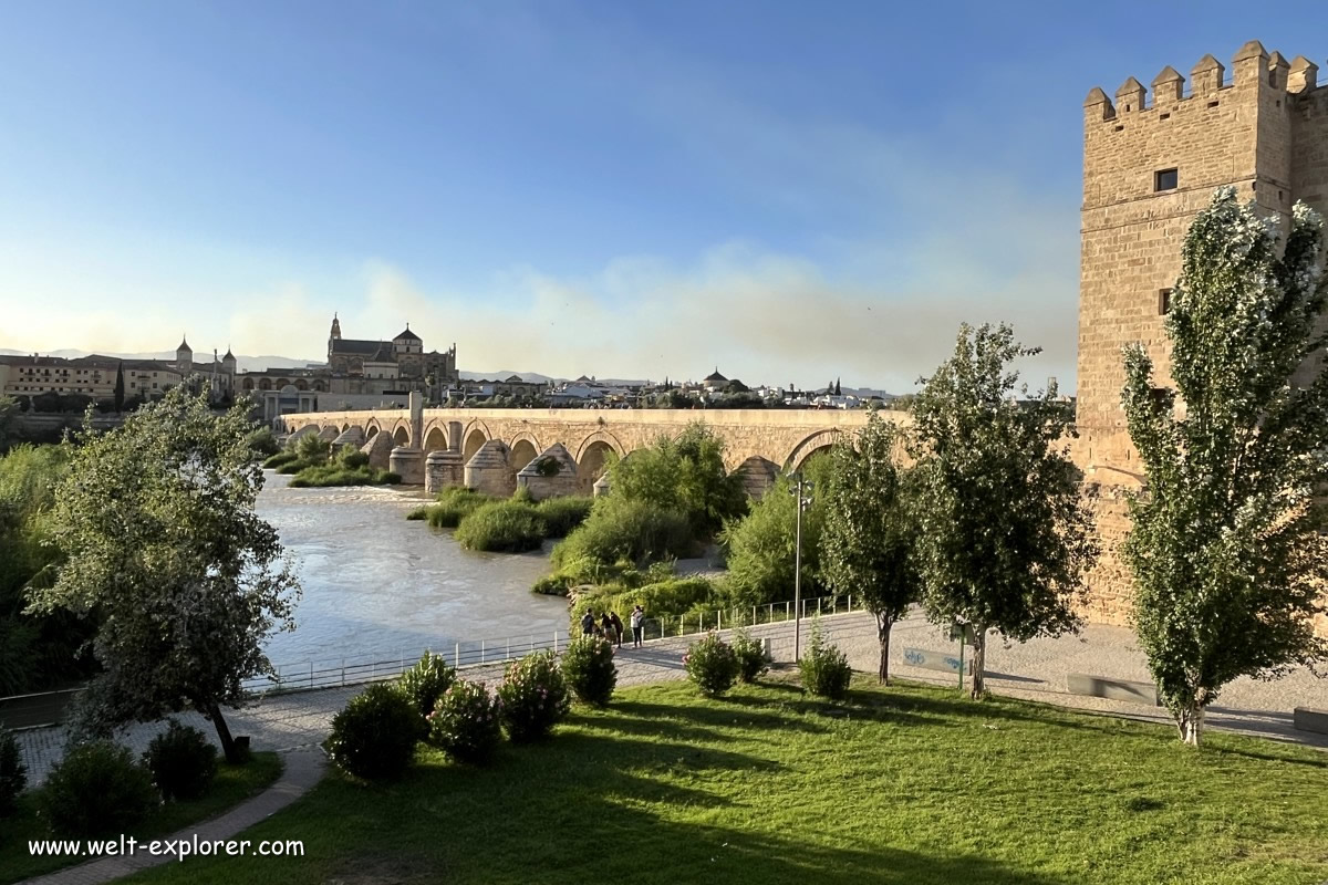 Römische Brücke Puente Romano in Cordoba