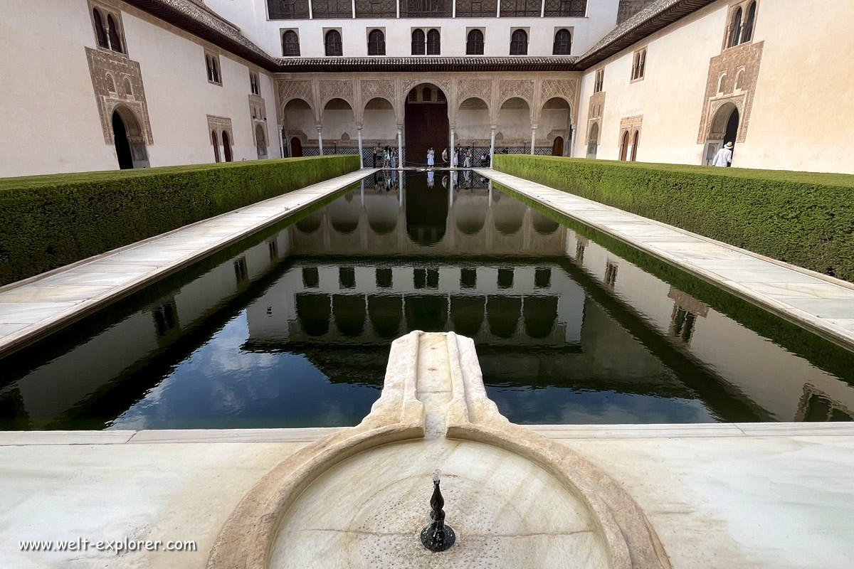 Weltkulturerbe Alhambra in Granada Andalusien