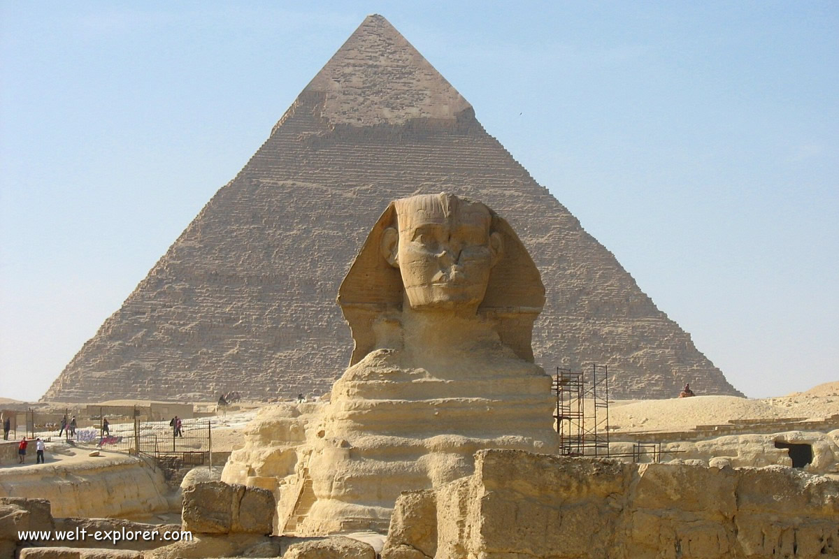 Grosse Sphinx und Chephren-Pyramide
