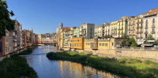 Girona und die Brücken über den Fluss Onyar Sehenswürdigkeiten in Girona mit seinen Brücken über den Fluss Onyar