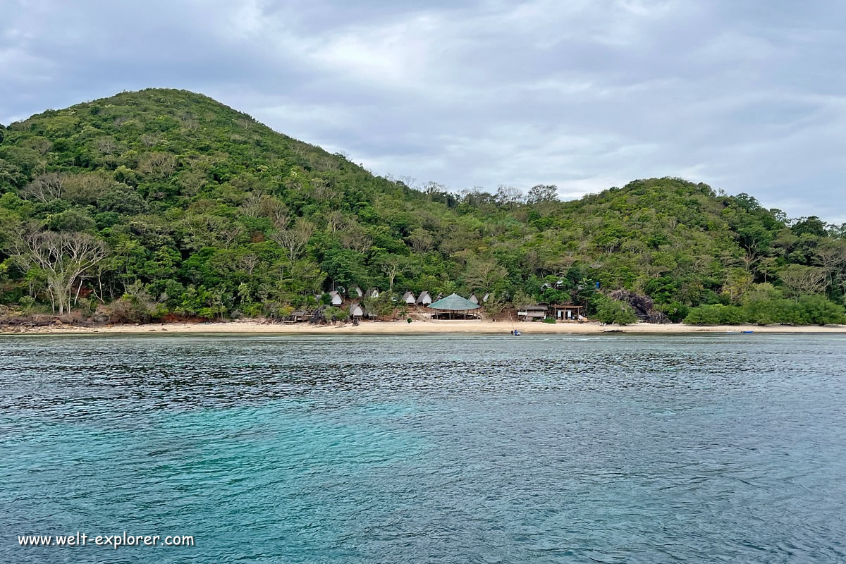 Inselwelt Palawan mit einem Camp und Unterkunft