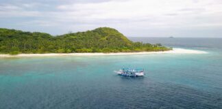 Palawan: Inselhüpfen und Expedition zwischen El Nido und Coron Expedition und Bootstour für Inselhüpfen auf Palawan von El Nido nach Coron