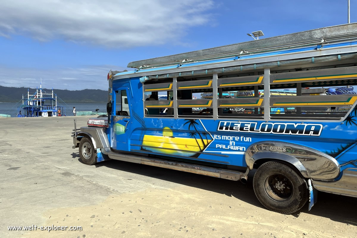 Touranbieter Keelooma mit Jeepney auf den Philippinen