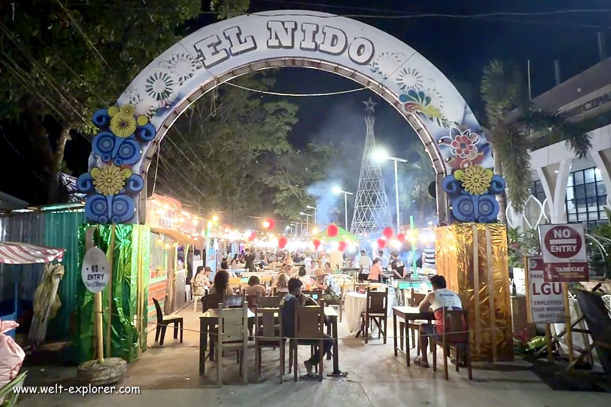 Essen und trinken auf dem Nachtmarkt in El Nido