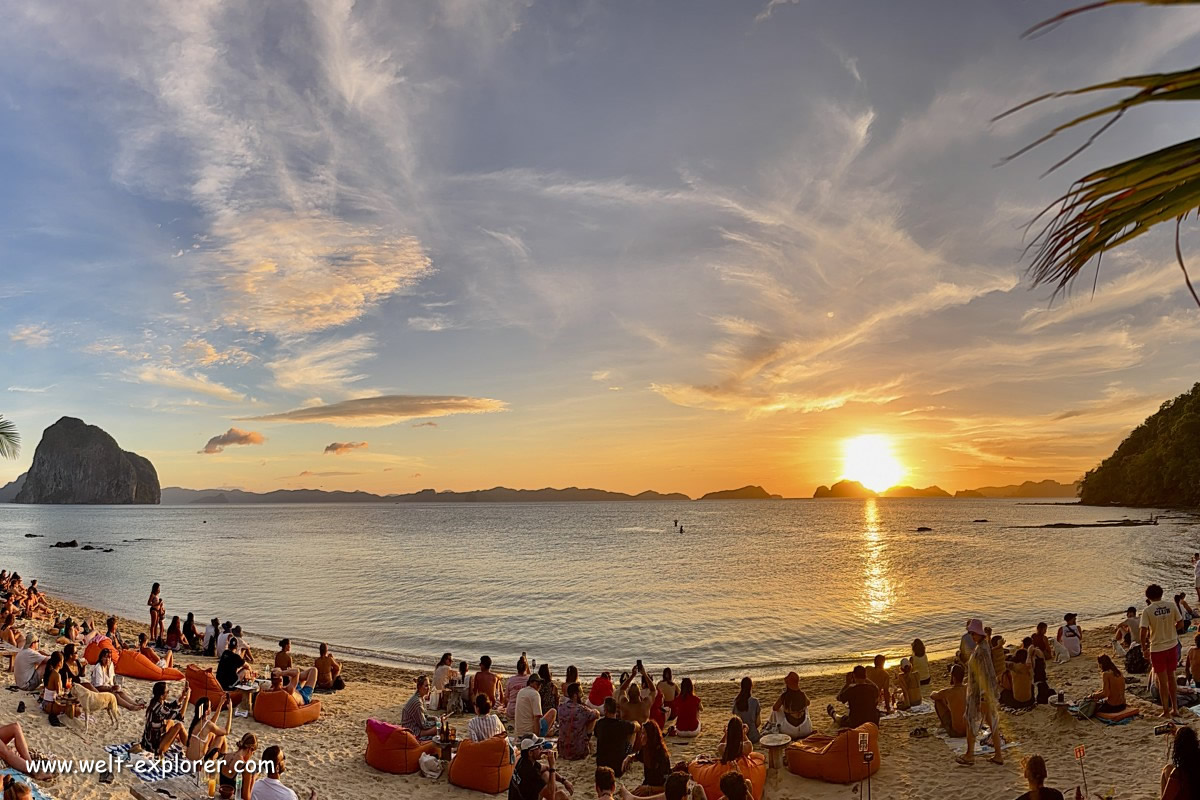 Sonnenuntergang am Strand von Corong-Corong Beach