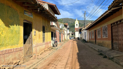Samaipata: Bergdorf und Inka-Stätte El Fuerte Samaipata Bergdorf im Osten von Bolivien