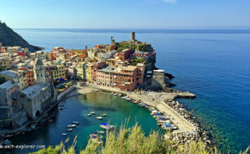Cinque Terre: Fünf Dörfer an ligurischer Küste in Italien Cinque Terre Fünf Dörfer Vernazza in Italien