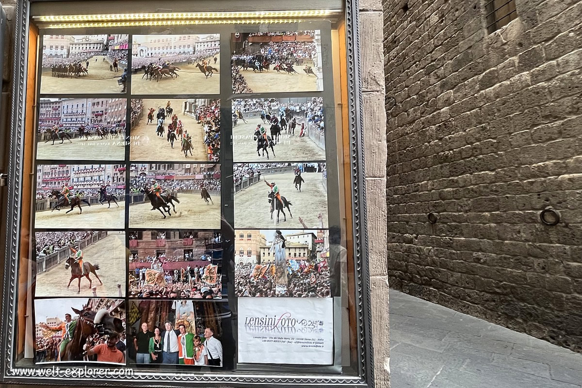 Pferderennen Palio di Siena in Italien