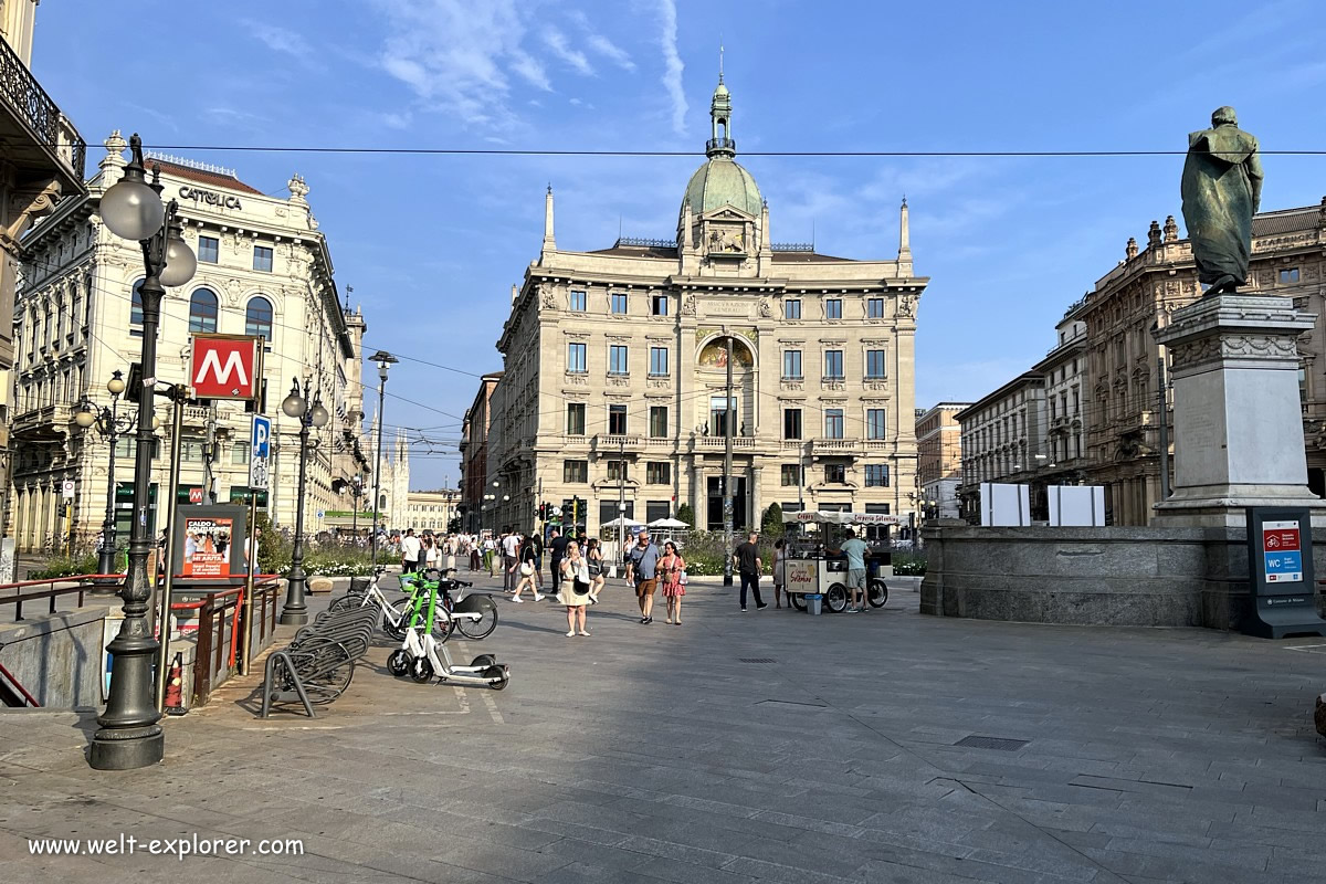 Platz Piazza Cordusio im Stadtzentrum von Mailand