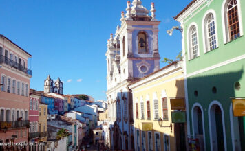 Salvador da Bahia – kolonialer Charme und tropische Strände Salvador de Bahia Kolonialstadt in Brasilien